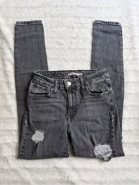 Women's Levi's 721 Jeans Size 26 High Rise Skinny Washed Black Distressed